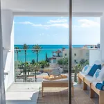 公寓 Vb Grecia - 3 Bdr With Sea Views 贝纳尔马德纳
