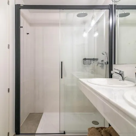 Vb Lar Bay - 3 Bdr With Sea Views